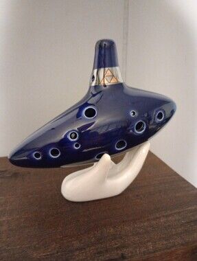 12 Hole Ocarina - Legend Of Zelda - With Songbook And Carrying Bag